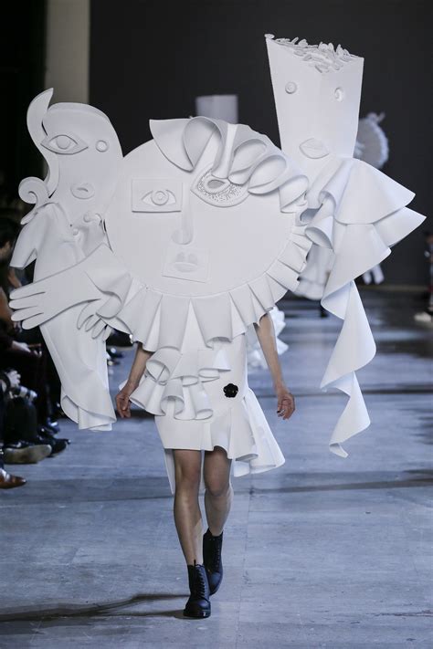 The Magic of Viktor and Rolf's Couture: An Ode to Imagination